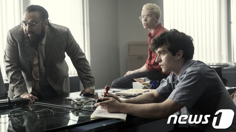 선택지에 따라 결말이 달라지는 인터랙티브 콘텐츠 '블랙미러: 밴더스내치' (넷플릭스 제공) © 뉴스1