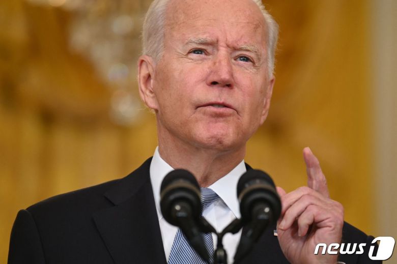 조 바이든 미국 대통령이 16일(현지시간) 백악관에서 아프간 정부 붕괴 사태와 관련 대국민 연설을 하고 있다. © AFP=뉴스1 © News1 우동명 기자