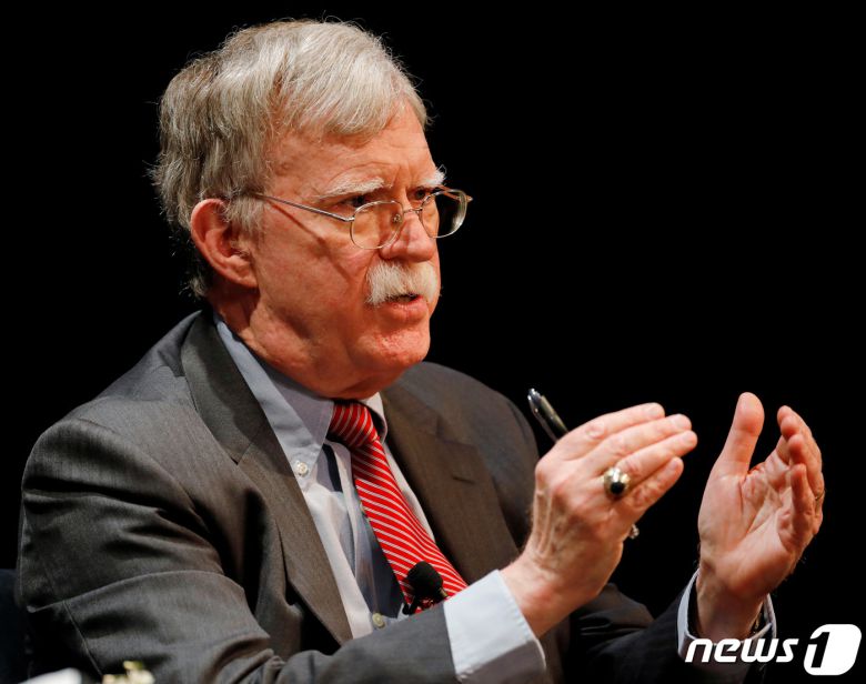 존 볼턴 전 백악관 국가안보보좌관이 듀크대에서 학생들을 상대로 강연하고 있다. © 로이터=뉴스1 © News1 박형기 기자