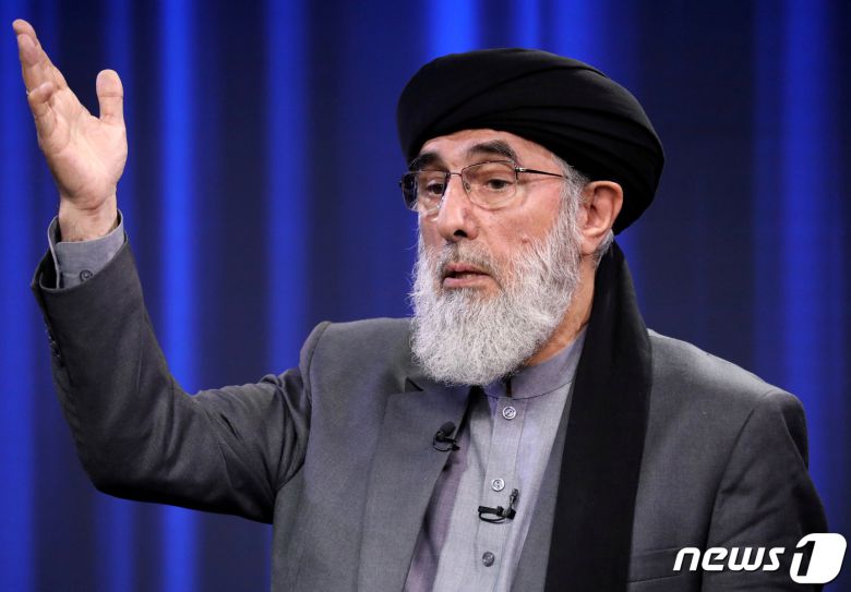 아프가니스탄 이슬람당의 당수 굴부딘 헥마트야르가 2019년 9월 25일 아프간 현지 방송 톨로티비에 출연한 모습. © 로이터=뉴스1 © News1 최서윤 기자