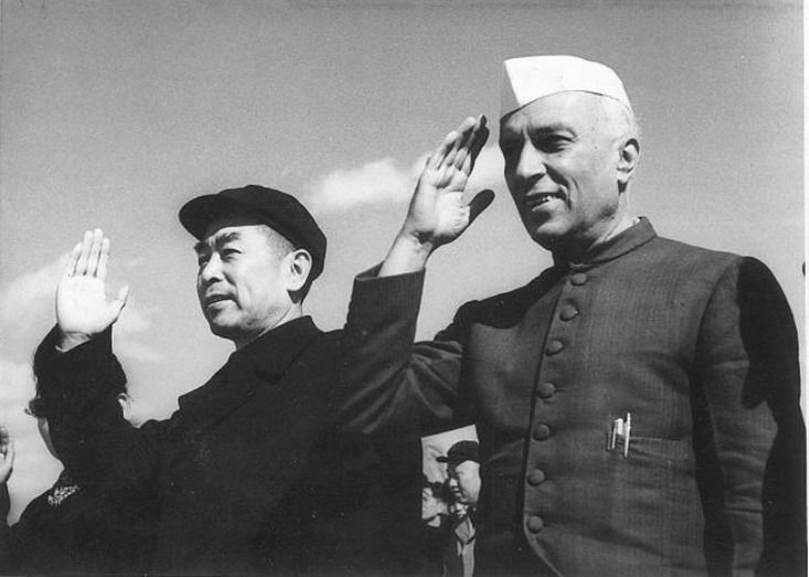 반둥회의 당시 인도 네루 총리와 저우언라이 중국 외교부장 - 구글 갈무리