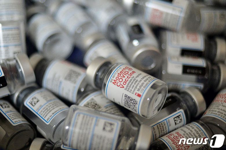 미국 제약사 모더나의 코로나19 백신. © AFP=뉴스1