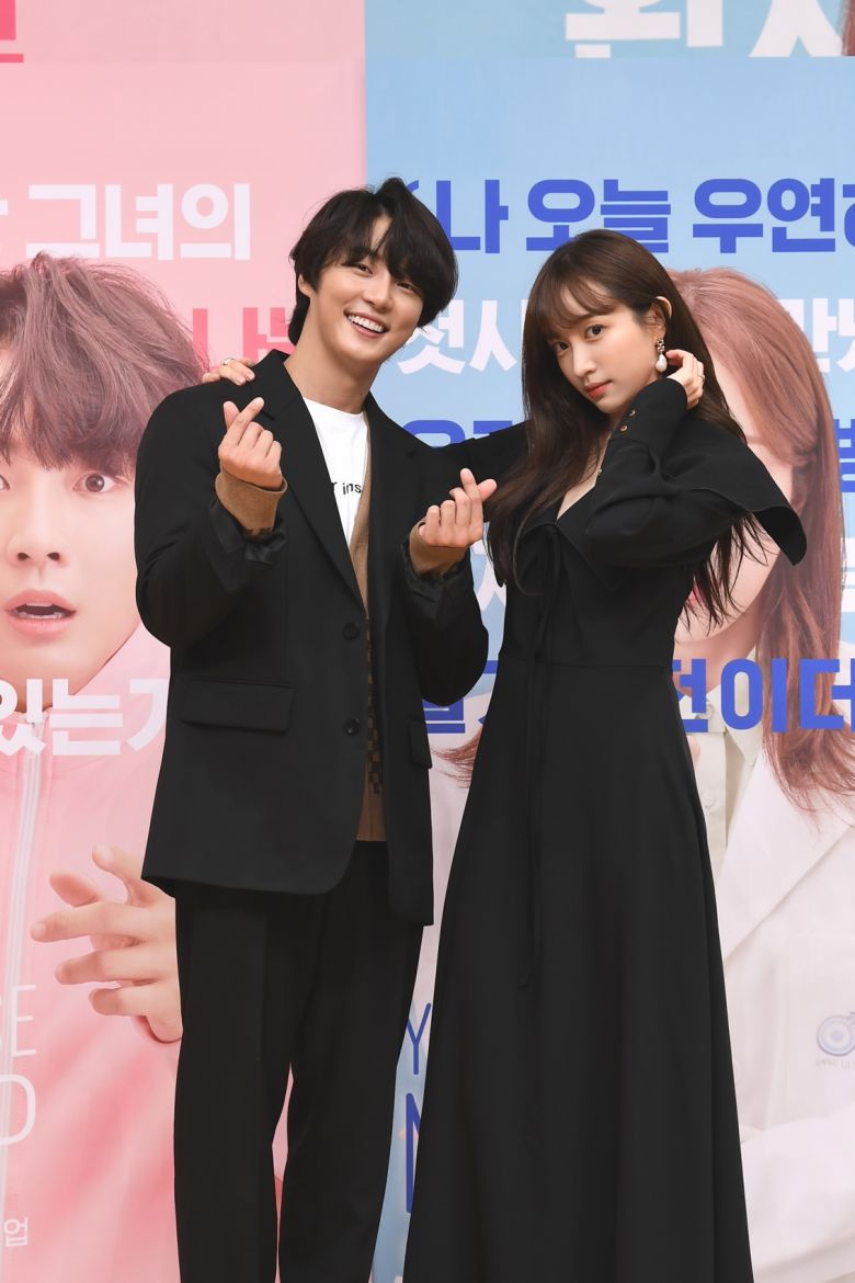 윤시윤 하니/웨이브 © 뉴스1