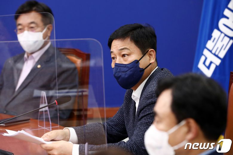 뉴스1
