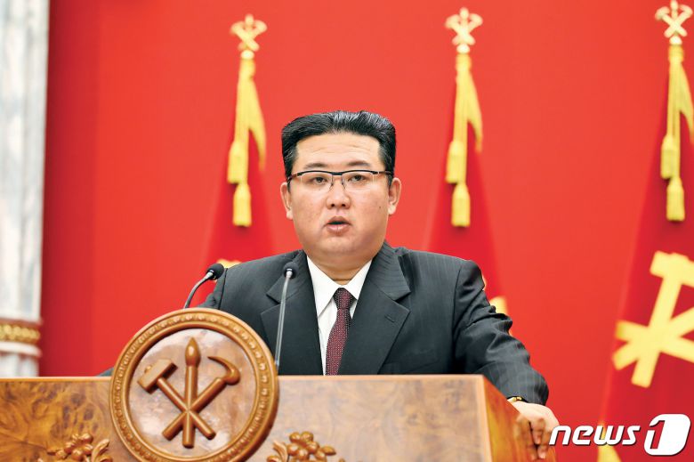 (평양 노동신문=뉴스1) = 북한 김정은 노동당 총비서. [국내에서만 사용가능. 재배포 금지. DB 금지. For Use Only in the Republic of Korea. Redistribution Prohibited] rodongphoto@news1.kr