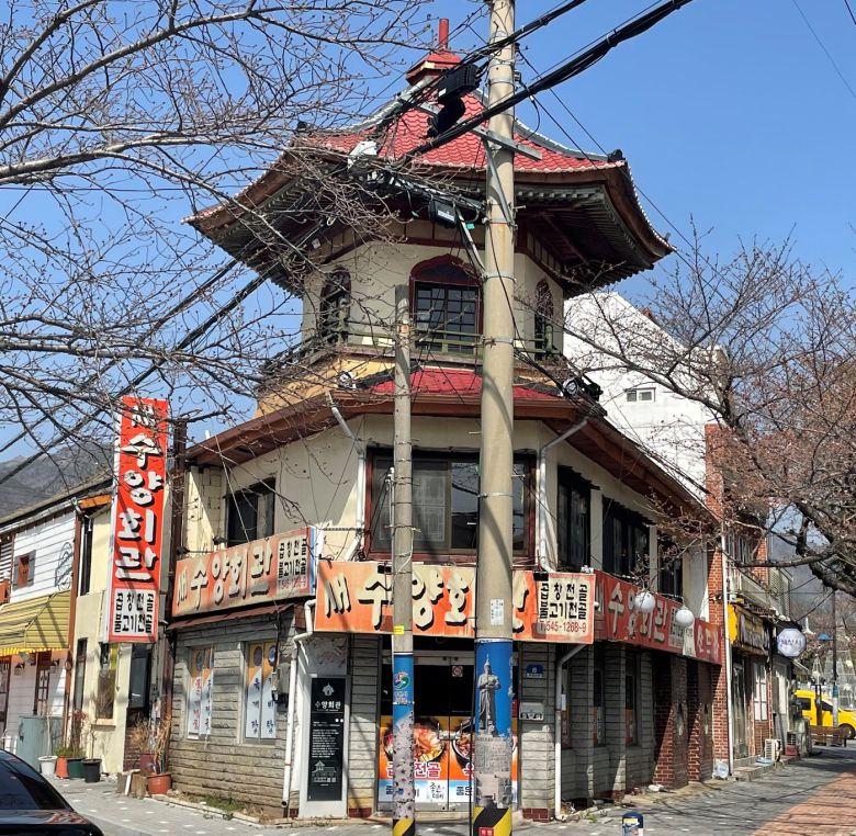 진해 육각집. 문화재청 제공