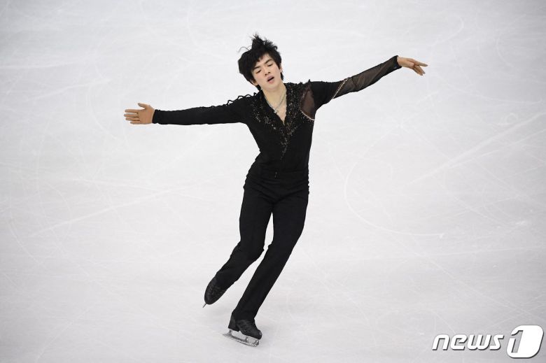 ISU 피겨 시니어 그랑프라 3차대회 싱글 쇼트프로그램에서 3위에 오른 차준환. © AFP=뉴스1
