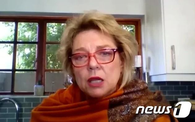 앙젤리크 코제 남아공 의협 회장 BBC 방송 인터뷰 온라인 보도 화면 갈무리