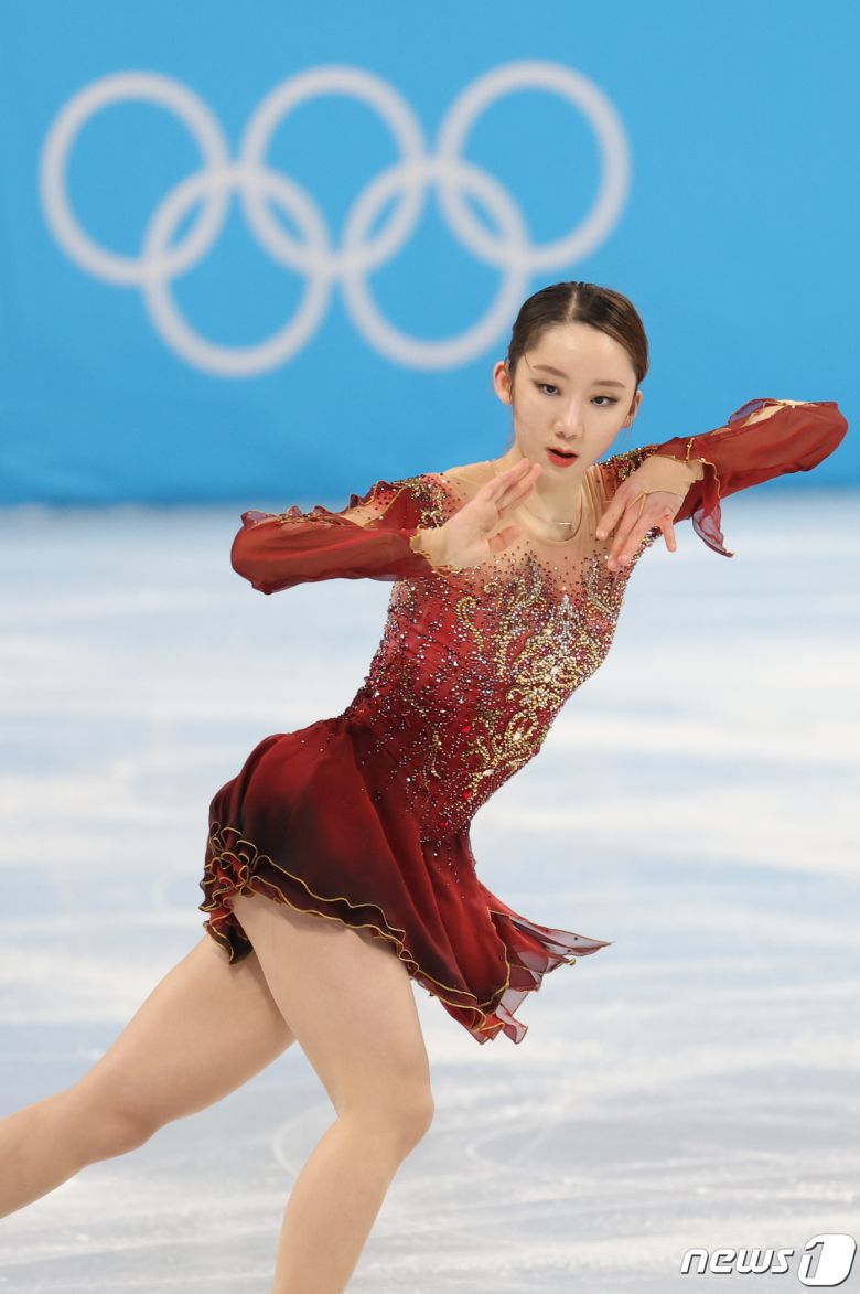 김예림이 17일 오후 중국 베이징 수도실내체육관에서 열린 2022 베이징 동계올림픽 피겨 여자 싱글 프리스케이팅 경기에 참가해 푸치니 오페라 투란도트 바이올린 판타지 음악에 맞춰 연기를 펼치고 있다. 2022.2.17/뉴스1 © News1 안은나 기자