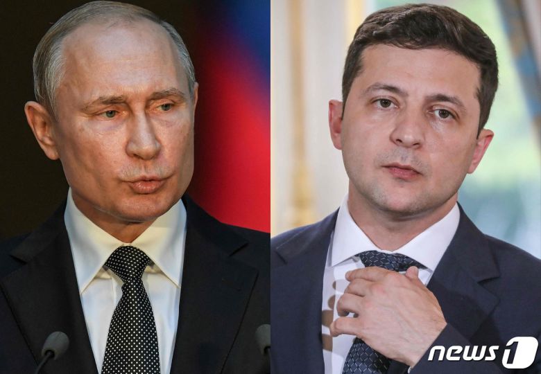 블라디미르 푸틴(왼쪽) 러시아 대통령과 볼로디미르 젤렌스키(오른쪽) 우크라이나 대통령 © AFP=뉴스1 © News1 정윤미 기자