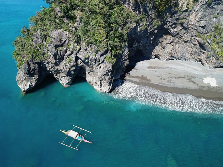 툴로그 동굴 탐험