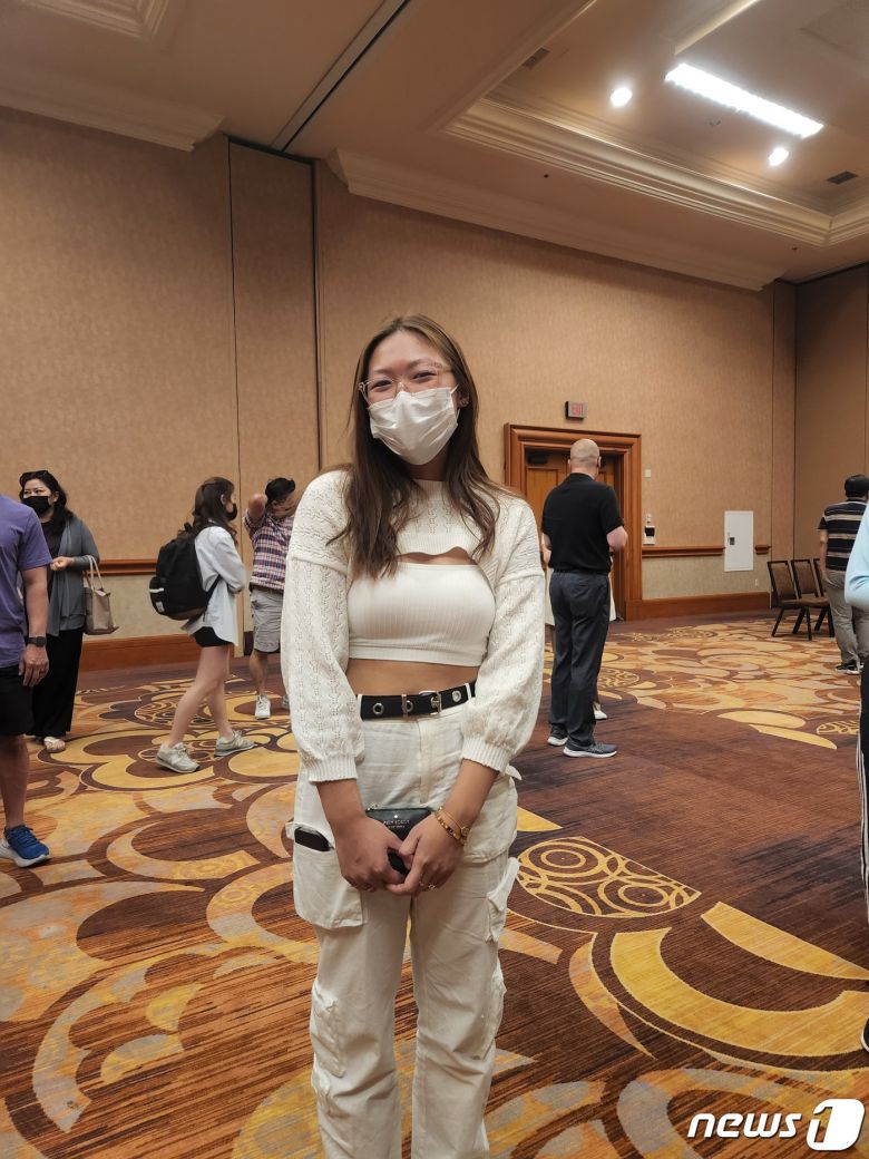 8일(현지시간) 미국 라스베이거스 만달레이 베이 호텔에서 진행된 하이브 멀티 레이블 오디션에 참가한 셀리나 리(17) © 뉴스1 안태현 기자