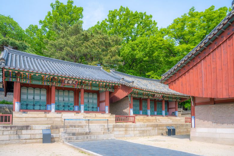 왕의 어머니이나 왕비가 아닌 후궁의 신주를 모시는 칠궁. 서울관광재단 제공