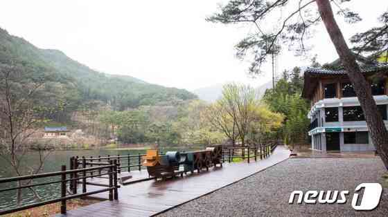 순환형 탐방로 '천은사 상생의 길'