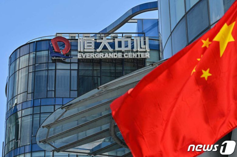 홍콩에 있는 중국 헝다그룹의 사옥. 헝다그룹은 채무불이행으로 파산위기에 몰렸다. ⓒ AFP=뉴스1 ⓒ News1 노선웅