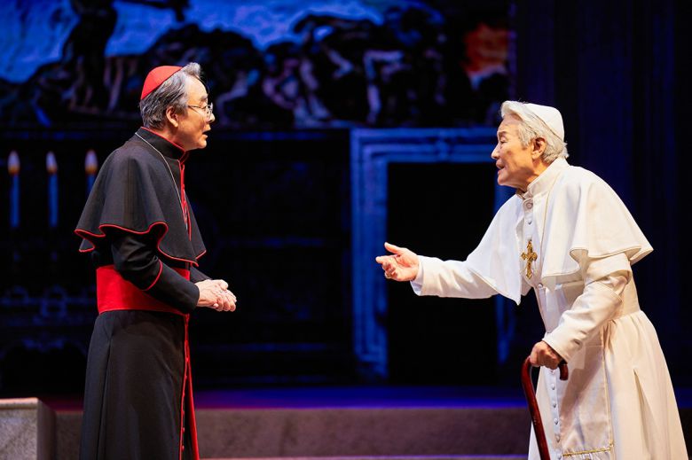 연극 두 교황. (에이콤 제공)