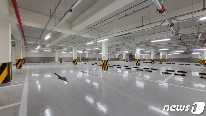 고양시 일산동구청이 최근 완공한 청사 지하주차장 모습. (고양시청 제공)