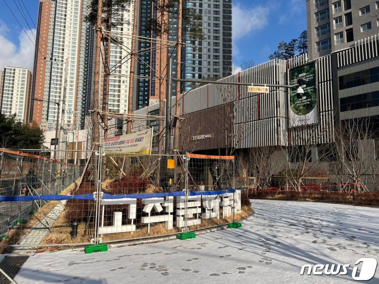 아이파크몰 고척점은 주상복합 매장으로 1400세대 아파트와 함께 붙어 있다. ⓒ News1 신민경 기자