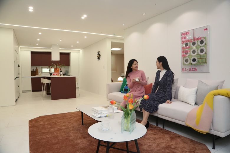 한샘 리모델링 패키지 '슬림비비드' 거실 모습(한샘 제공)