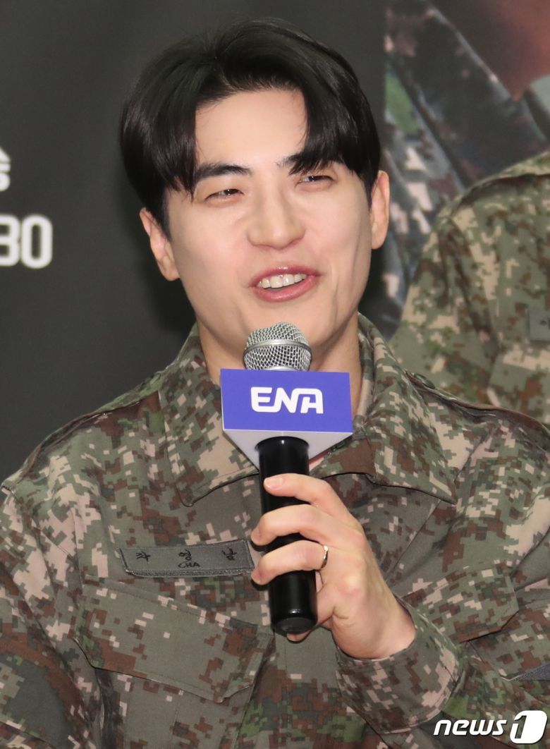 배우 차영남이 6일 서울 마포구 스탠포드호텔에서 열린 ENA 新 예능채널 ‘신병캠프’(연출 민진기 남예은) 제작발표회에서 인사말을 하고 있다. ‘신병캠프’는 웹 애니메이션인 장삐쭈의 ‘신병’을 원작으로 한 드라마 ‘신병’의 예능 스핀오프이자 군대 콘텐츠의 세계관을 통합하는 군예능 대통합 프로젝트이다. 2023.2.6/뉴스1 ⓒ News1 권현진 기자