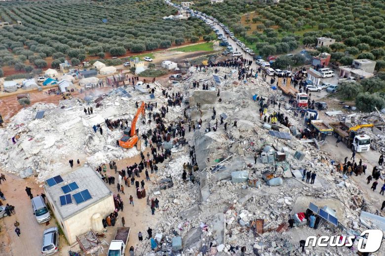 6일(현지시간) 튀르키예와 국경을 맞대고 있는 시리아 이들리브 인근 지역의 전경.  ⓒ AFP=뉴스1 ⓒ News1 권진영 기자