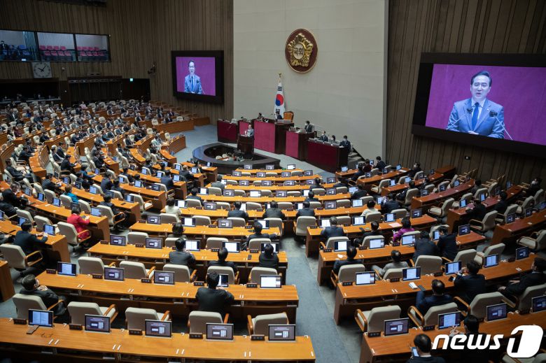 박홍근 더불어민주당 원내대표가 13일 오전 서울 여의도 국회에서 열린 제403회 국회(임시회) 제5차 본회의에서 교섭단체 대표연설을 하고 있다. 2023.2.13/뉴스1 ⓒ News1 이재명 기자
