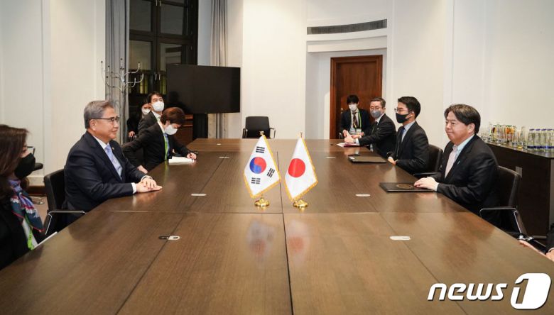 한일외교장관회담. (외교부 제공)