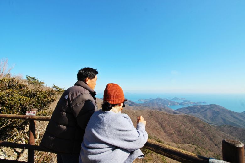 사시사철 사람들의 발길이 끊이지 않는 보리암(한국관광공사 제공)