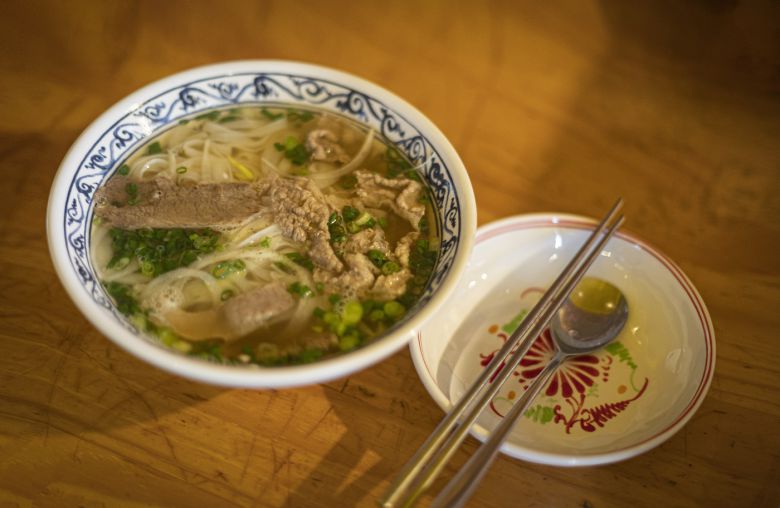 베트남 음식점 플러스84의 생면 쌀국수. 서울관광재단 제공