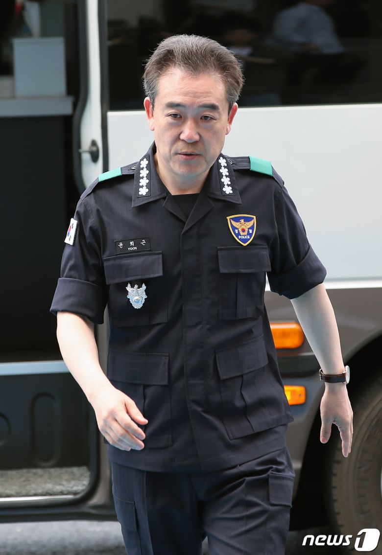 윤희근 경찰청장이 31일 오전 서울 중구 남대문경찰서로 경비대책회의 주재를 위해 도착하고 있다. 2023.5.31/뉴스1 ⓒ News1 박정호 기자