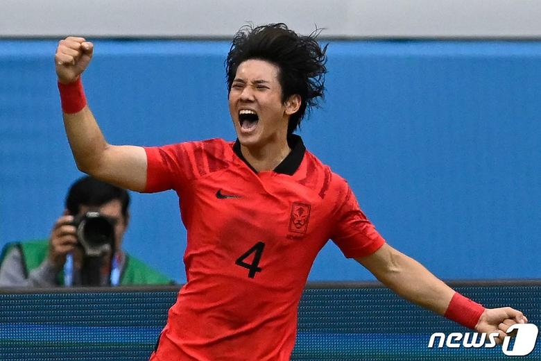 4일(현지시간) 오후 아르헨티나 산티아고 델 에스테로 스타디움에서 열린 2023 국제축구연맹(FIFA) 20세 이하(U-20) 월드컵 8강전 한국과 나이지리아의 경기에서 연장 전반전 첫 번째 골을 넣은 최석현이 기뻐하고 있다. 2023.6.5 ⓒ AFP=뉴스1 ⓒ AFP=뉴스1