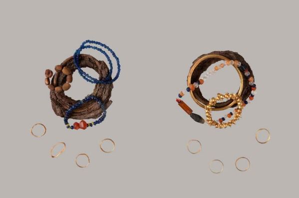 피장자의 금·은 팔찌와 반지들. (문화재청 제공)