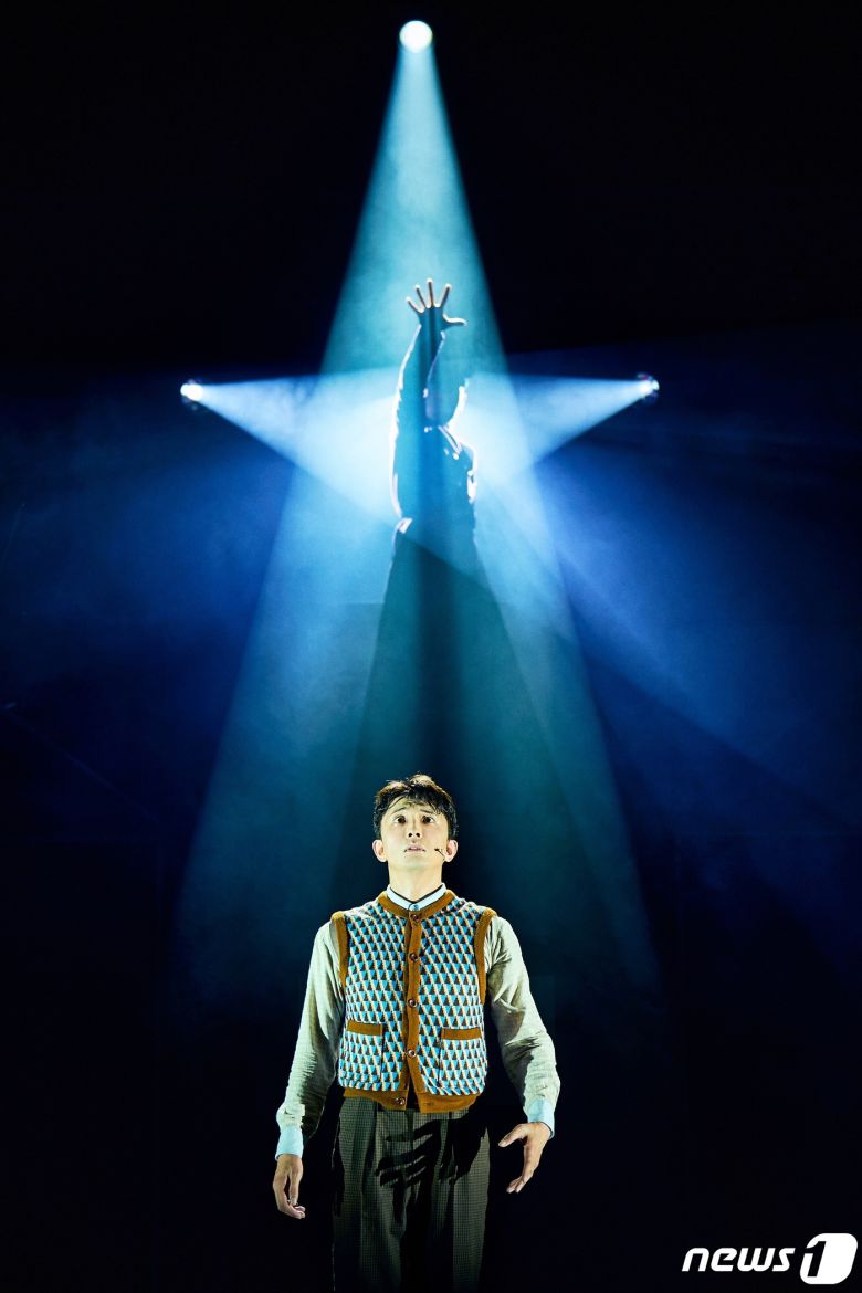 뮤지컬 '쇼맨_어느 독재자의 네 번째 대역배우' 공연사진
