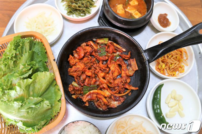 초량불백거리에서 맛볼 수 있는 돼지불백 1인분(한국관광공사 제공)
