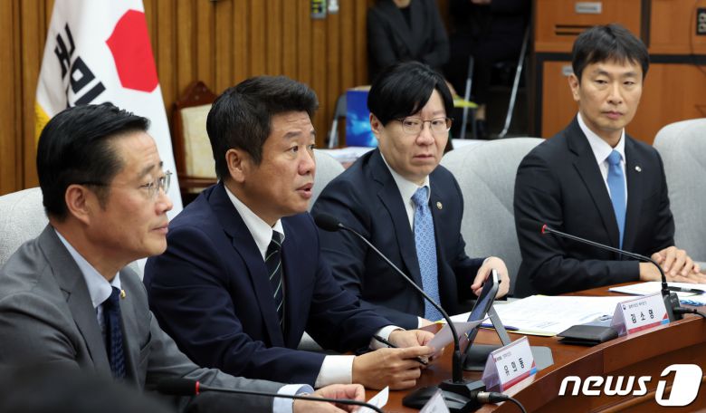 유의동 국민의힘 정책위의장이 16일 오전 서울 여의도 국회에서 열린 투자자 신뢰 회복을 위한 공매도 제도개선방향 민·당·정협의회에서 모두발언을 하고 있다. 2023.11.16/뉴스1 ⓒ News1 황기선 기자