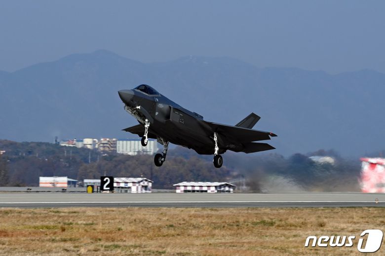 공군 F-35A 전투기. (공군 제공) 2023.11.22/뉴스1