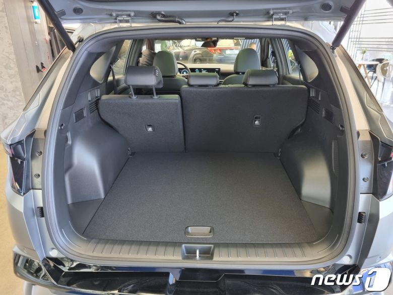 지난 5일 서울 강남구 언주로 현대 모터스튜디오 서울에서 공개된 '더 뉴 투싼'의 트렁크 공간. 2023.12.6/뉴스1 ⓒ 뉴스1 박주평 기자