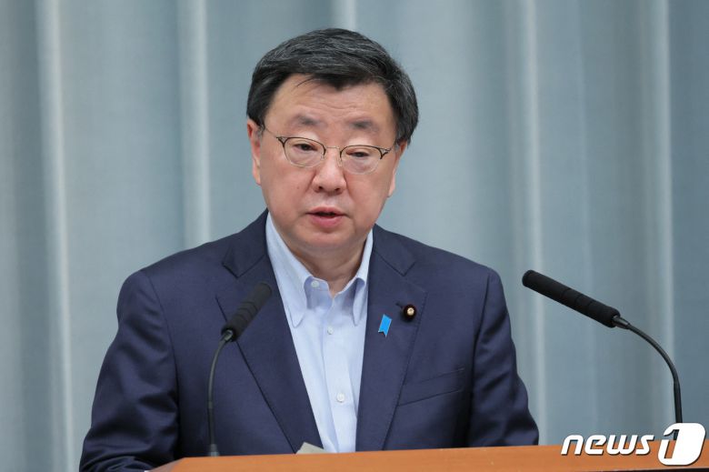 일본 도쿄 총리실에서 마쓰노 히로카즈(松野博一) 일본 관방장관이 기자 회견을 하고 있다. 2023.07.25/ ⓒ AFP=뉴스1 ⓒ News1 윤주영 기자