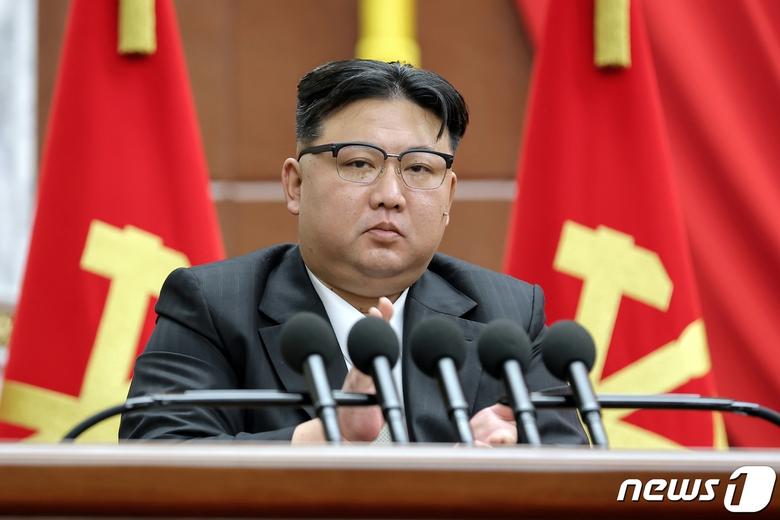 (평양 노동신문=뉴스1) = 북한 김정은 당 총비서. [국내에서만 사용가능. 재배포 금지. DB 금지. For Use Only in the Republic of Korea. Redistribution Prohibited] rodongphoto@news1.kr