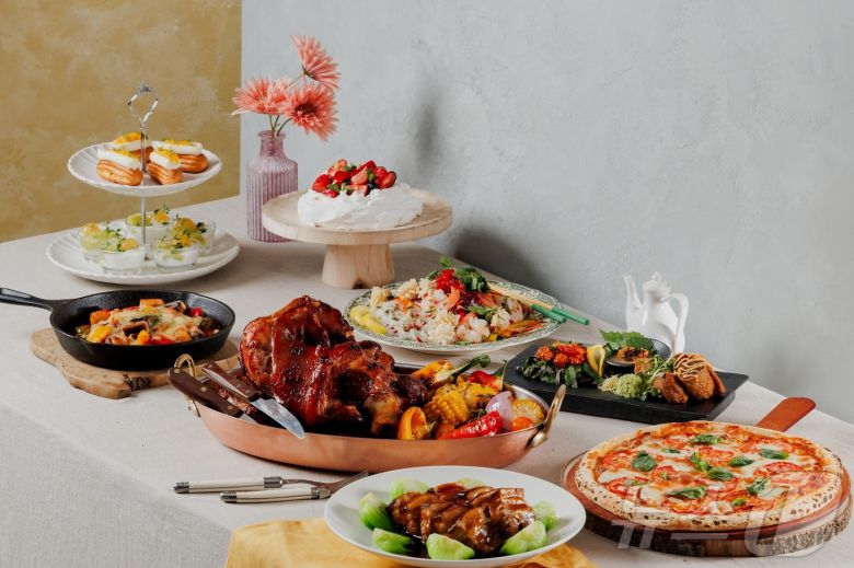 노보텔 앰배서더 서울 동대문 푸드익스체인지가 진행하는 '월드 베스트 클래식' 프로모션 메뉴.(노보텔 동대문 제공)