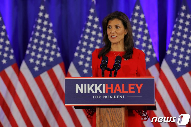 6일(현지시간) 니키 헤일리 전 유엔 대사가 미국 사우스캐롤라이나주(州) 찰스턴에서 공화당 경선 중도하차를 공식 발표했다. 2024.03.06 ⓒ 로이터=뉴스1 ⓒ News1 김예슬 기자