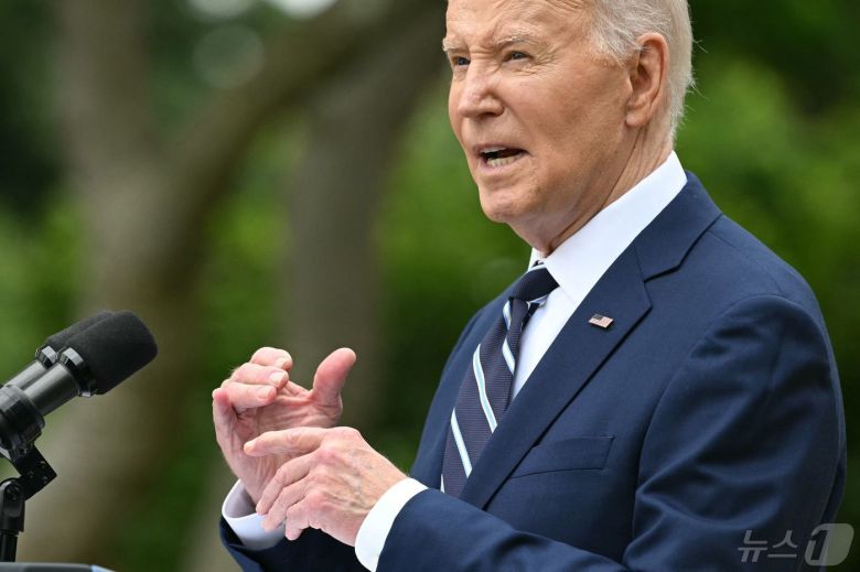 조 바이든 미국 대통령이  지난달 14일 워싱턴 백악관에서 중국의 불공정 무역관행을 이유로 전기차에 대한 100%로 인상 등 고율 괸세를 부과하는 연설을 하고 있다. ⓒ AFP=뉴스1 ⓒ News1 우동명 기자