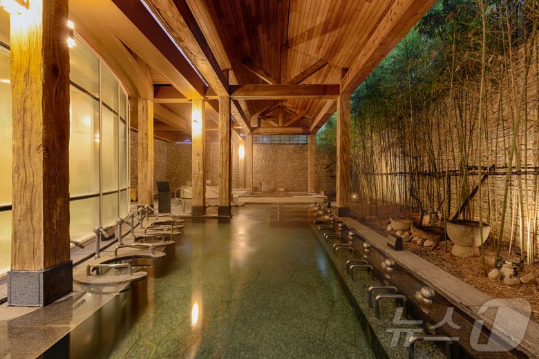 한 바이 소노 인근 소노벨 청송의 솔샘온천.(소노인터내셔널 제공)