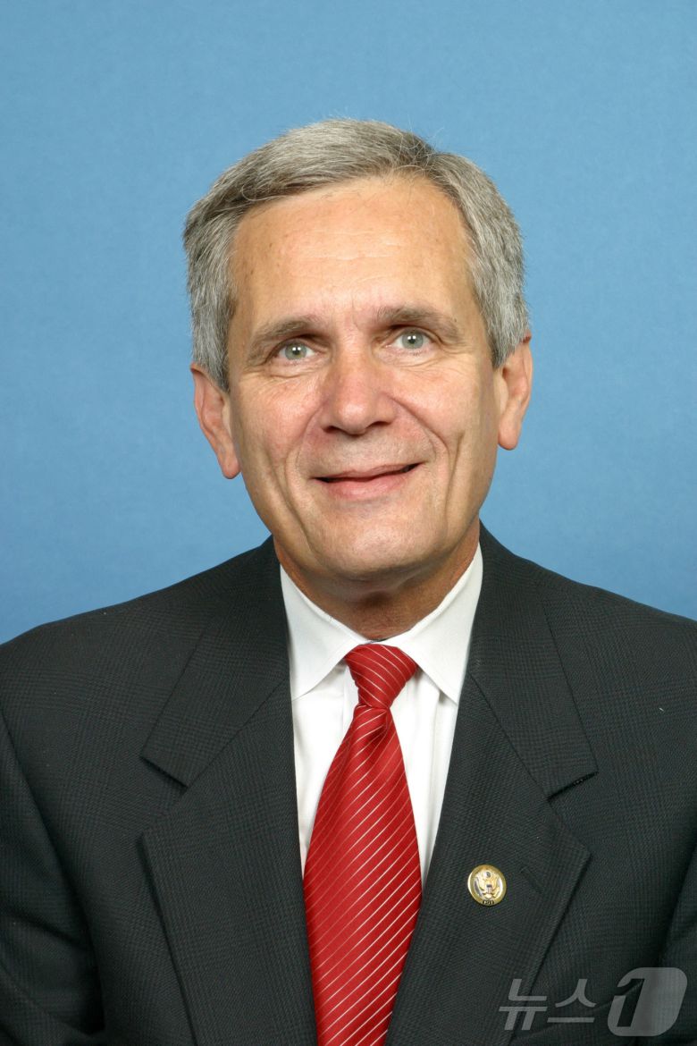 로이드 도겟(Lloyd Doggett) 미국 민주당 하원의원. 민주당 소속 하원 의원 중에서는 처음으로 공개적으로 조 바이든 미국 대통령의 후보자 사퇴를 공개적으로 촉구했다. ⓒ 로이터=뉴스1 ⓒ News1 류정민 기자