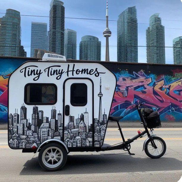 토론토 노숙자들을 위해 만든 이동식 주택의 모습으로 노숙자들에게 겨울철 안전하고 따뜻한 쉼터를 제공하며, 기본적인 편의 시설과 안전 장치가 갖춰져 있다.2025.01.01/<출처:Tiny Tiny Homes 홈페이지>