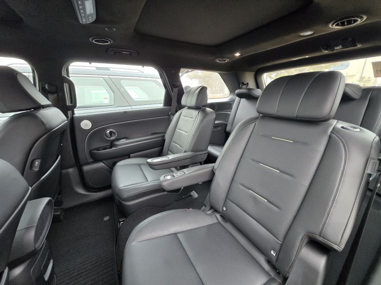 현대자동차 대형 스포츠유틸리티차(SUV) '디 올 뉴 팰리세이드' 2.5 가솔린 터보 7인승 모델 2·3열 내부 모습. 내장 색상은 '블랙모노톤'이 적용됐다. 2025.01.22/뉴스1 ⓒ News1 김성식 기자