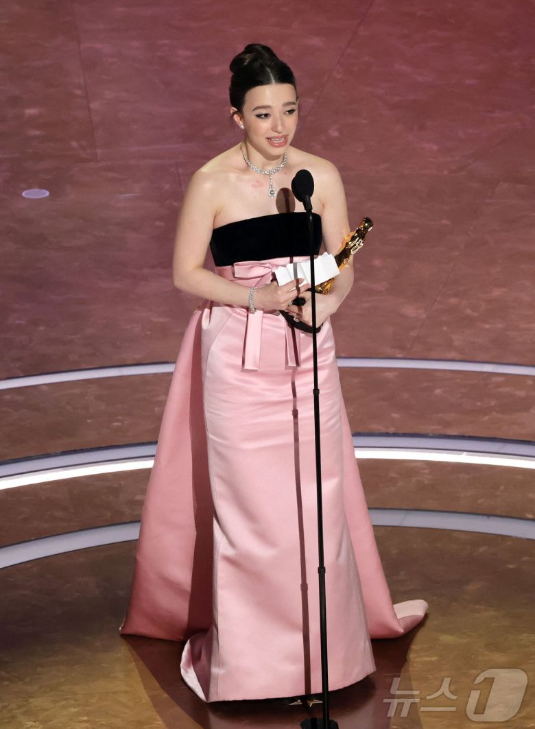 '아노라'의 여주인공 미키 매디슨 ⓒ AFP=뉴스1