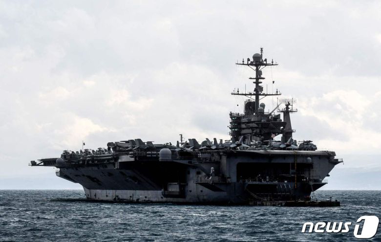 미국의 핵추진 항공모함 해리 S 트루먼호 ⓒ AFP=뉴스1 ⓒ News1 우동명 기자