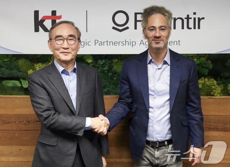 KT가 AI 플랫폼 기업 팔란티어와 12일(현지 시간) 미국에서 AX 사업 가속화를 위한 전략적 파트너십을 체결했다고 13일 밝혔다. (KT 제공. 재판매 및 DB금지) 2025.3.13/뉴스1