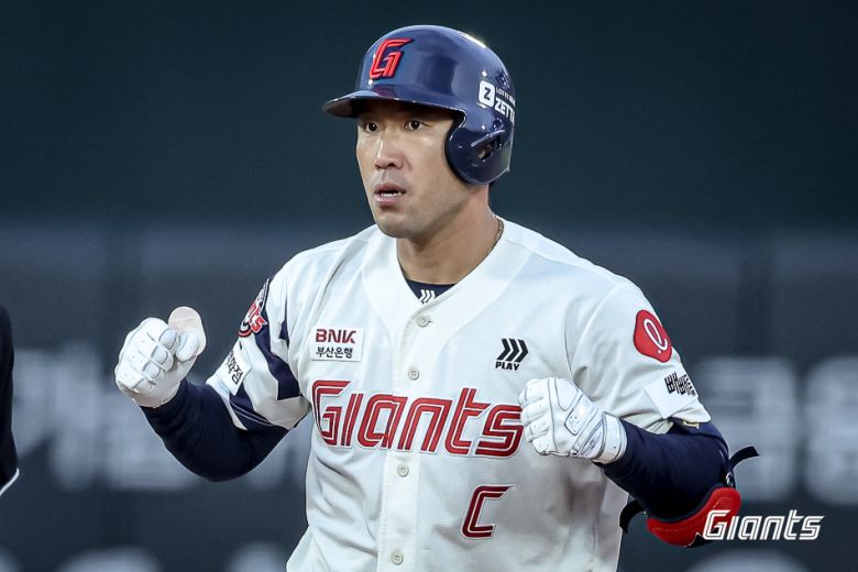 롯데 자이언츠 주장 전준우. (롯데 자이언츠 제공)